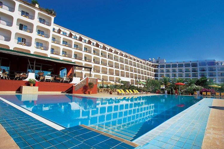 Zájezd Hilton Giardini Naxos **** - Sicílie - Liparské ostrovy / Giardini-Naxos - Bazén