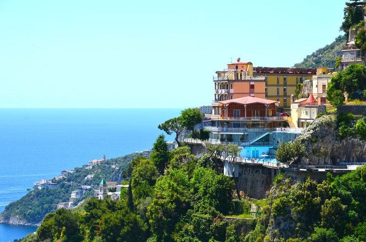 Zájezd Grand Hotel Excelsior **** - pobřeží Amalfi - Neapolský záliv / Amalfi - Krajina