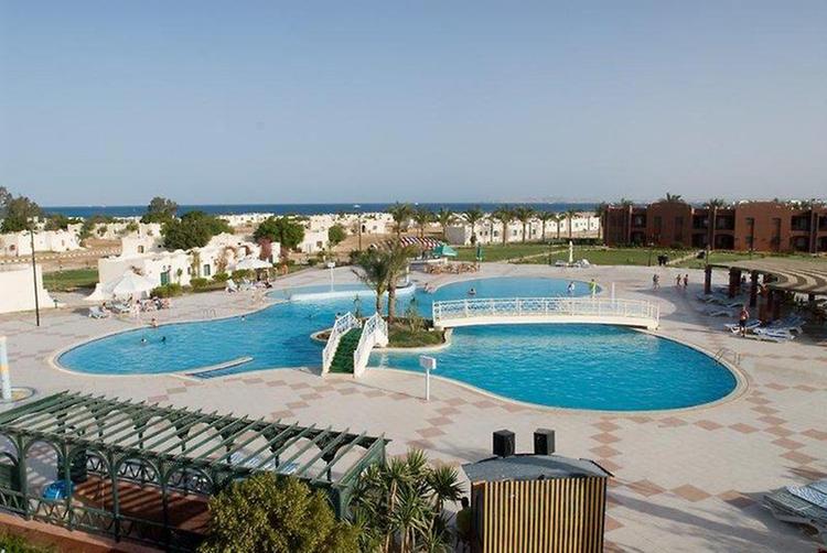 Zájezd Magawish Village & Resort ***** - Hurghada / Hurghada - Bazén