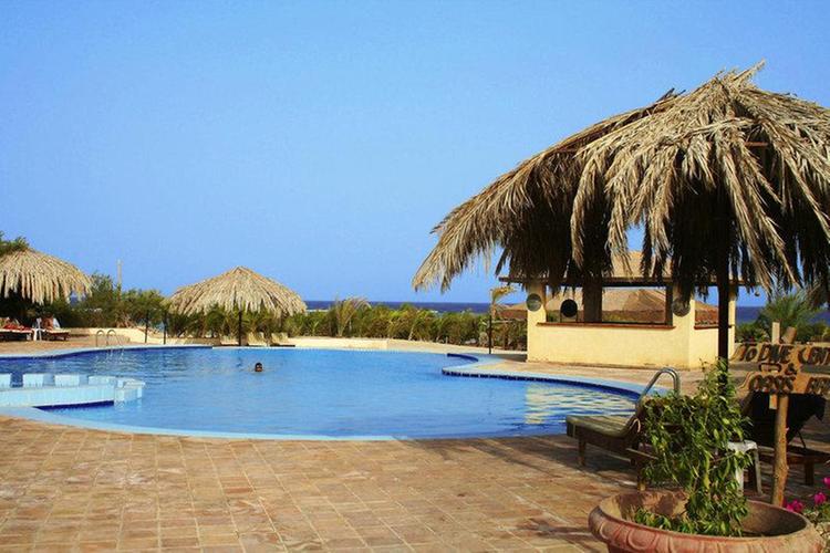 Zájezd Mangrove Bay Resort *** - Marsa Alam, Port Ghaib a Quseir / El Quseir - Bazén