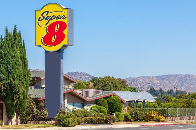 Zájezd Super 8 Motel - Canoga Park  - Kalifornie - Monterey / Canoga Park - Záběry místa