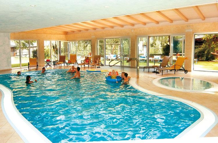 Zájezd Montani **** - Jižní Tyrolsko - Dolomity / Latsch - Vnitřní bazén