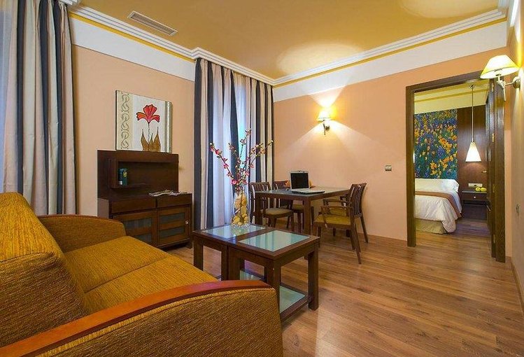 Zájezd Suites Gran Via 44 ****+ - Andalusie / Granada - Příklad ubytování