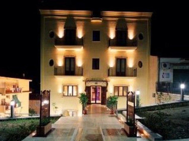 Zájezd Ypsigro Palace Hotel **** - Sicílie - Liparské ostrovy / Castelbuono - Záběry místa