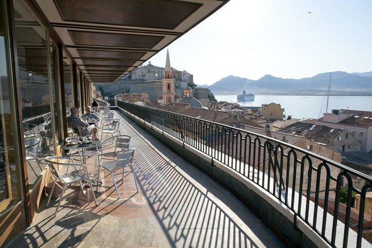 Zájezd Grand Hotel Calvi *** - Korsika / Calvi - Terasa