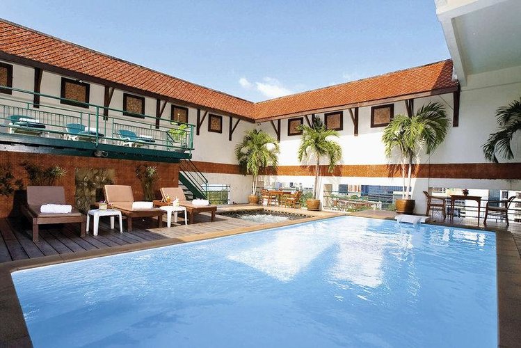 Zájezd Pinnacle Lumpinee Park Hotel *** - Bangkok a okolí / Bangkok - Bazén