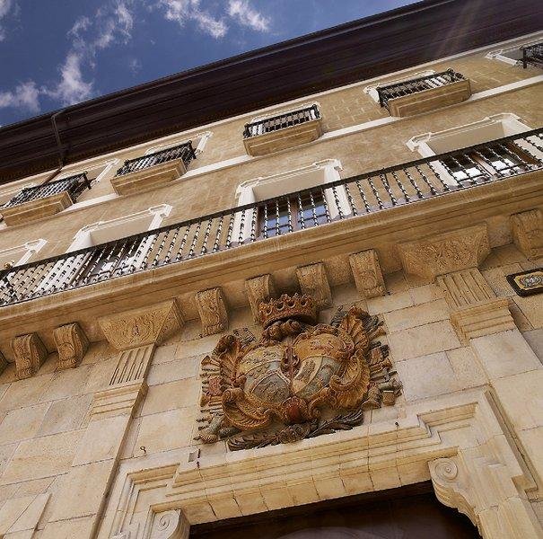 Zájezd Palacio Guendulain **** - La Rioja / Pamplona - Záběry místa