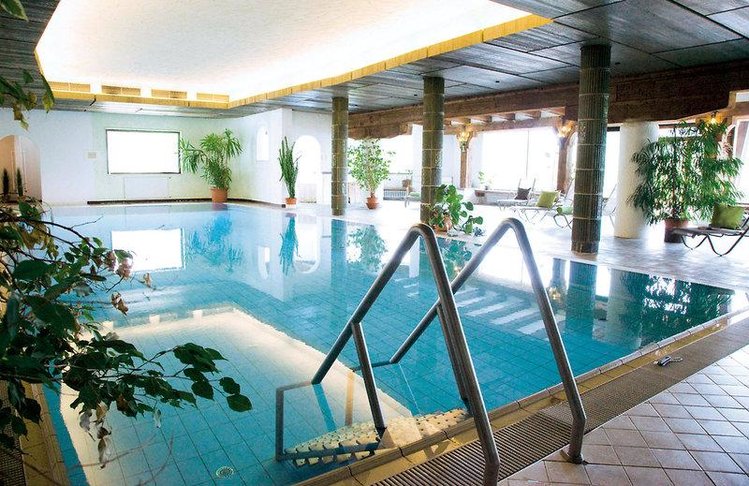 Zájezd Berghotel Tirol **** - Tyrolsko / Jungholz - Vnitřní bazén