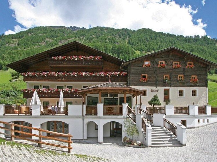 Zájezd Rainhof *** - Jižní Tyrolsko - Dolomity / Unser Frau - Záběry místa