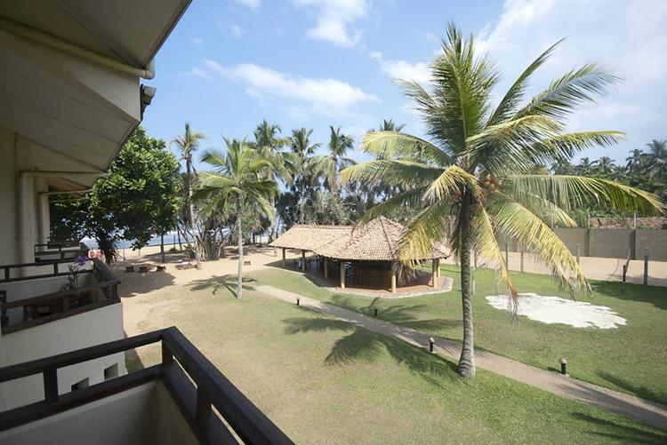 Zájezd Hibiscus Beach Hotel and Villas *** - Srí Lanka / Kalutara - pohlad z okna