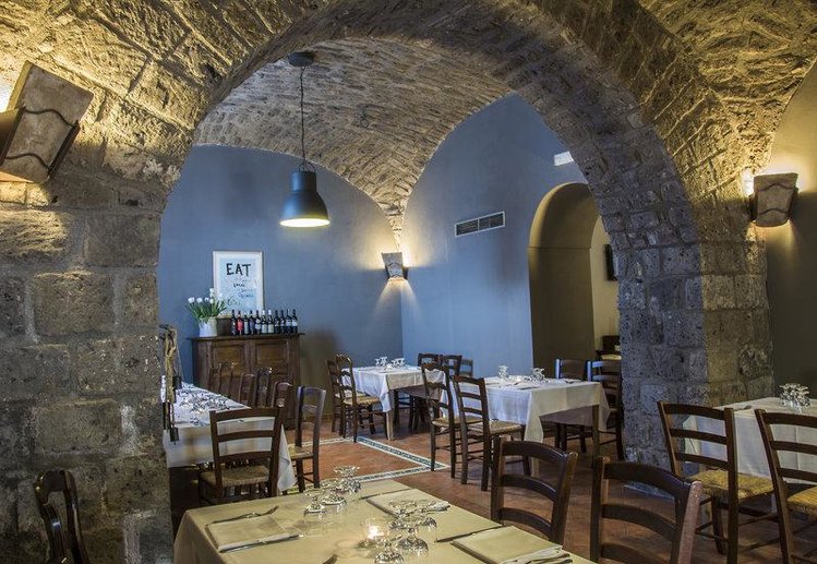 Zájezd Agriturismo Podere Don Peppe 1884 *** - pobřeží Amalfi - Neapolský záliv / Massa Lubrense - Restaurace