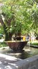 fontána v zahradě hotelu