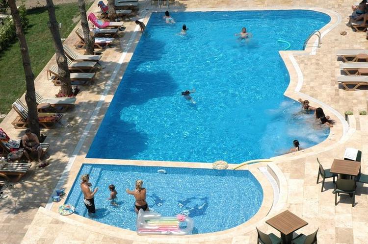 Zájezd Akbulut Hotel & Spa **** - Egejská riviéra - od Gümüldüru po Kusadasi / Kusadasi - Bazén