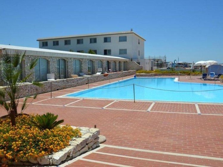 Zájezd Uappala Hotel Baia dei Mulini **** - Sicílie - Liparské ostrovy / Trapani - Bazén