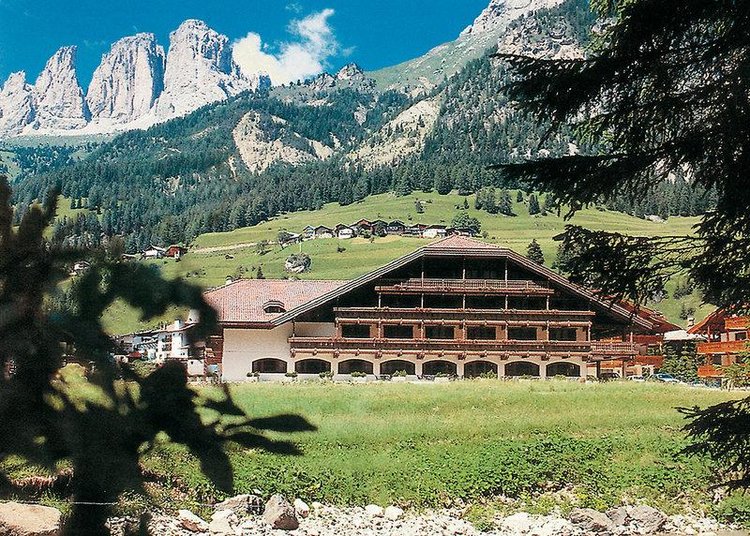 Zájezd Parkhotel Rubino *** - Jižní Tyrolsko - Dolomity / Campitello di Fassa - Záběry místa