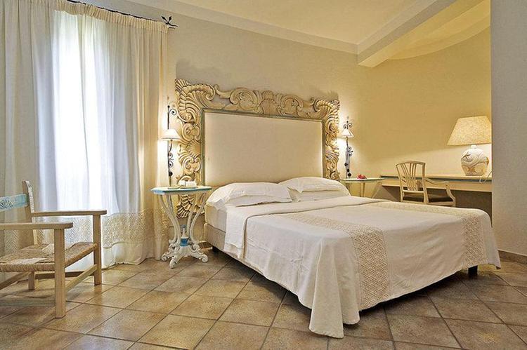 Zájezd Sant’Elmo Beach Hotel **** - Sardinie / Sant'Elmo - Příklad ubytování