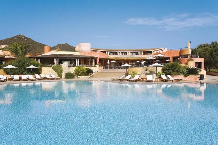 Zájezd Sant’Elmo Beach Hotel **** - Sardinie / Sant'Elmo - Bazén