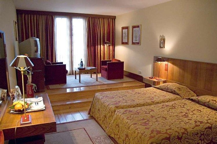 Zájezd Pousada Mosteiro Guimaraes - Small Luxury Hotels **** - Portugalsko - sever / Guimarães - Příklad ubytování