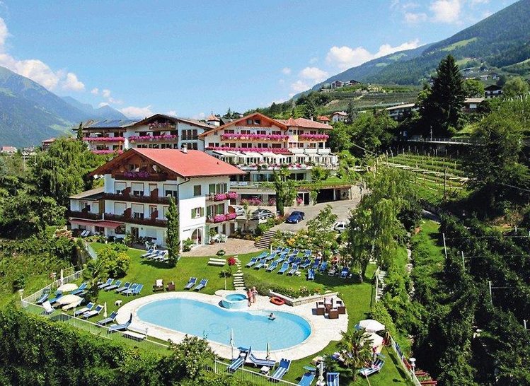 Zájezd Schenna Resort Hotel Dep. ****+ - Jižní Tyrolsko - Dolomity / Schenna - Záběry místa