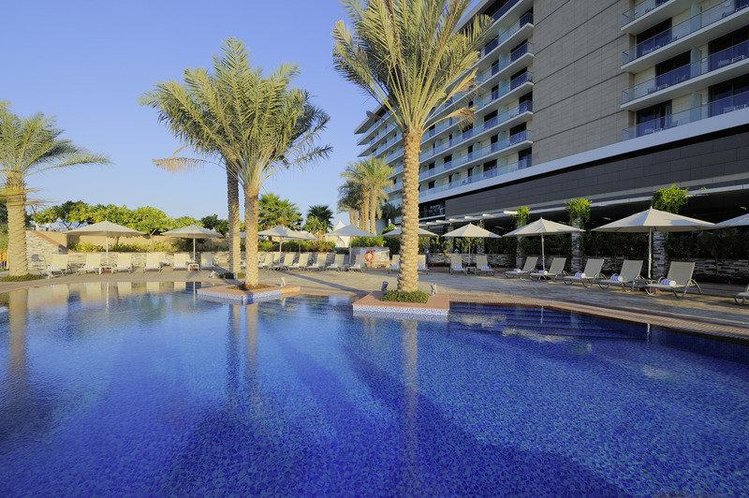 Zájezd Park Inn by Radisson, Abu Dhabi Yas Island *** - S.A.E. - Abú Dhabí / Abu Dhabi - Bazén