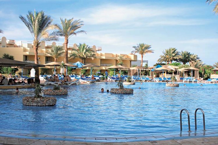Zájezd Sultan Beach **** - Luxor, Lybijská poušť a Asuán / Luxor - Bazén