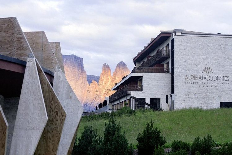 Zájezd Alpina Dolomites Lodge ***** - Jižní Tyrolsko - Dolomity / Seiser Alm - Záběry místa