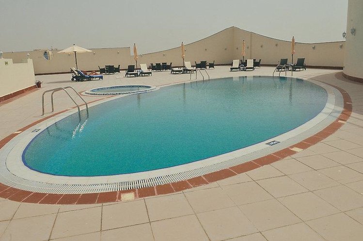 Zájezd Cassells Al Barsha Hotel **** - S.A.E. - Dubaj / Al Barsha - Bazén
