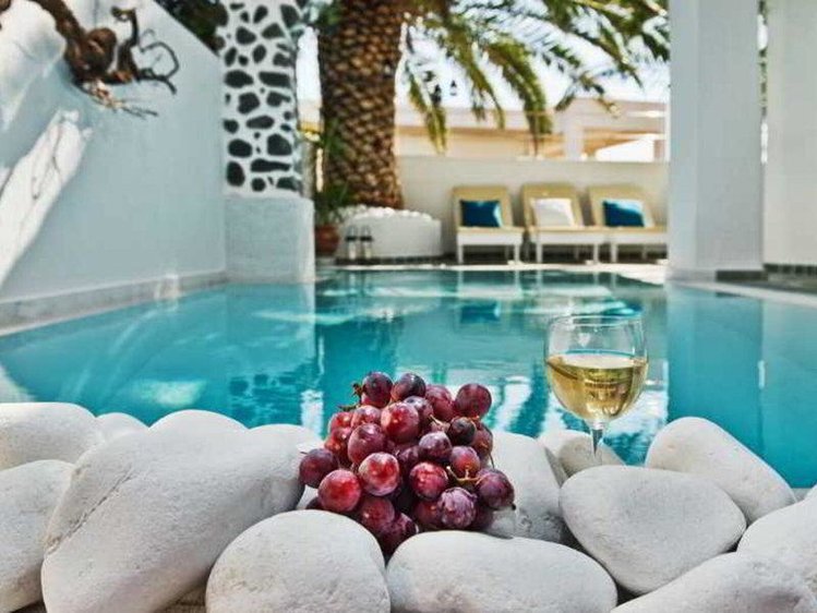 Zájezd Galatia Villas *** - Santorini / Fira - Vnitřní bazén