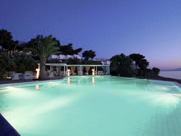 Zájezd Venus Beach Bungalows Hotel *** - Evia a okolí / Nea Styra - Bazén