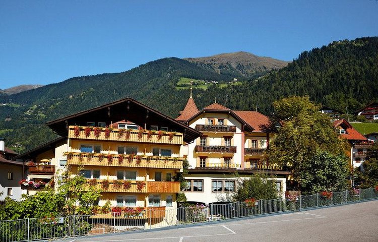 Zájezd Tiroler Hof *** - Jižní Tyrolsko - Dolomity / St. Leonhard in Passeier - Záběry místa