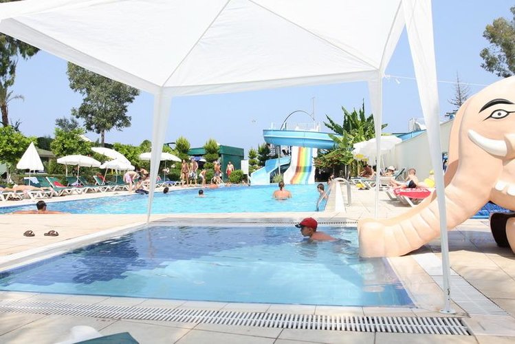 Zájezd Arma's Beach Hotel **** - Turecká riviéra - od Kemeru po Beldibi / Kemer - Bazén