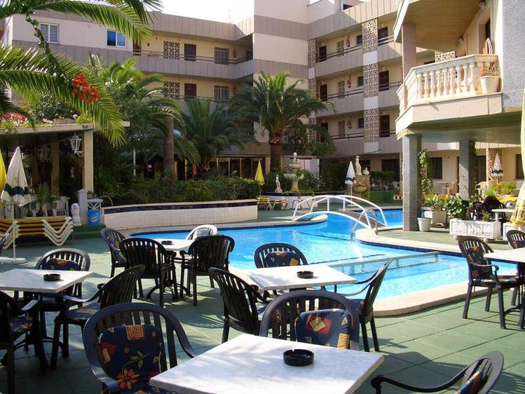 Zájezd Apartments Triton Hotel ** - Mallorca / Cala Ratjada - Bar