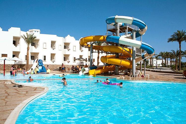 Zájezd Sharm El Sheikh Resort **** - Šarm el-Šejch, Taba a Dahab / Sharm el Sheikh - Bazén