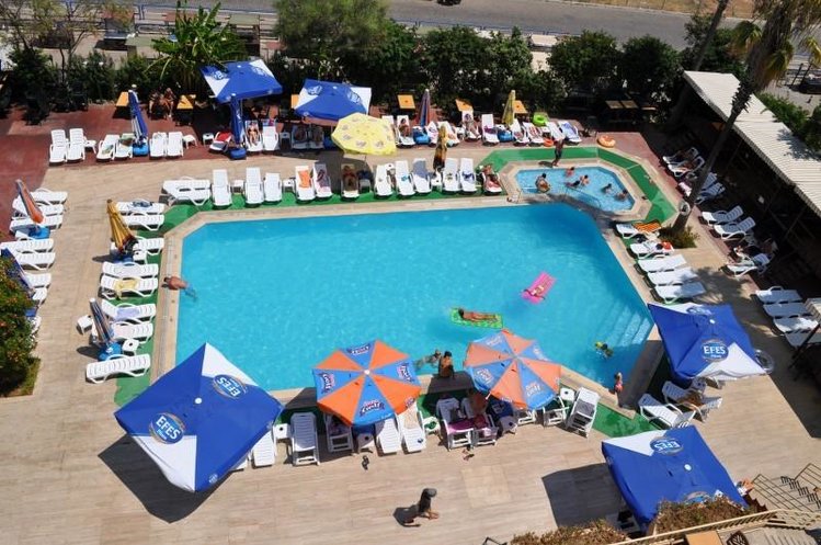 Zájezd Club Hotel Diana *** - Egejská riviéra - od Hisarönü po Seferihisar / Marmaris - Bazén
