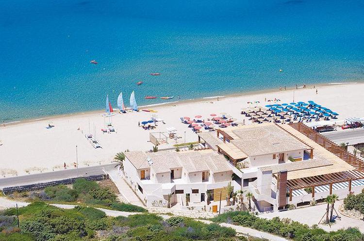 Zájezd Resort & Spa Le Dune **** - Sardinie / Badesi - Pláž