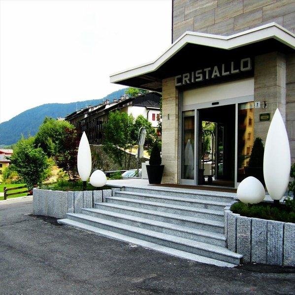 Zájezd Cristallo Club & Wellness Hotel **** - Jižní Tyrolsko - Dolomity / Aprica - Terasa