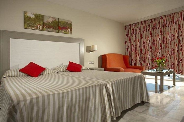 Zájezd Aparthotel Marinas de Nerja Beach & Spa **** - Costa del Sol / Nerja - Příklad ubytování