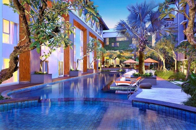 Zájezd HARRIS Hotel & Residences Sunset Road **** - Bali / Kuta - Bazén