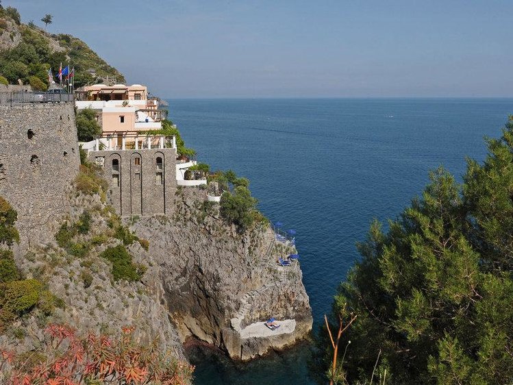Zájezd La Locanda del Fiordo *** - pobřeží Amalfi - Neapolský záliv / Furore - Záběry místa