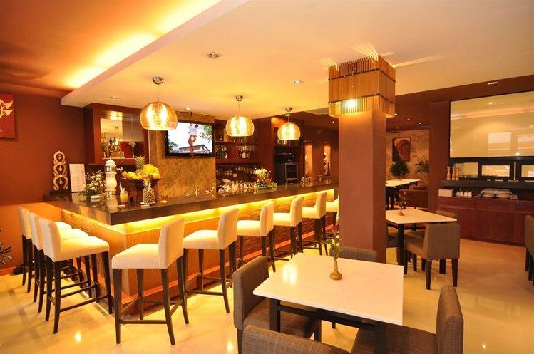 Zájezd Hemingways Hotel *** - Phuket / Patong - Bar