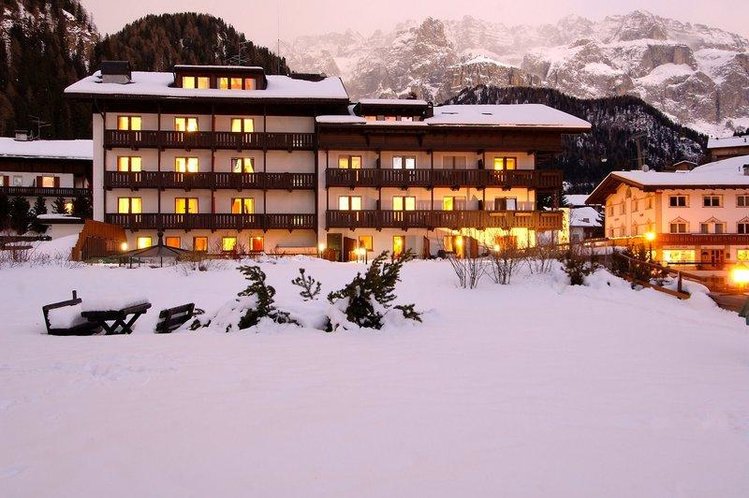 Zájezd Residencehotel Antares **** - Jižní Tyrolsko - Dolomity / Wolkenstein in Gröden - Záběry místa