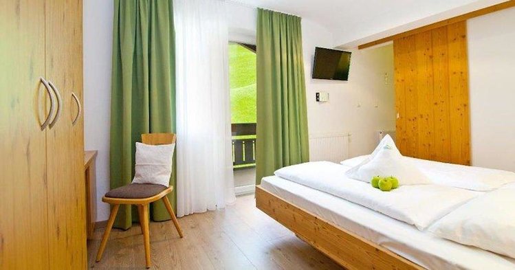 Zájezd Family Hotel Stegerhaus *** - Jižní Tyrolsko - Dolomity / St. Johann im Ahrntal - Příklad ubytování