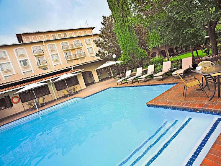 Zájezd Garden Court Or Tambo Hotel *** - Johannesburg / Kempton Park - Bazén