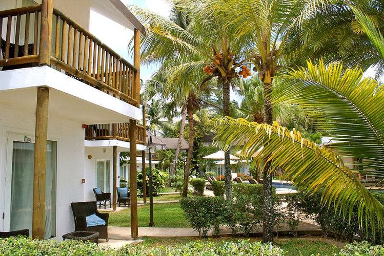 Zájezd Cocotiers Hotel ** - Mauricius / Baie du Tombeau - Zahrada