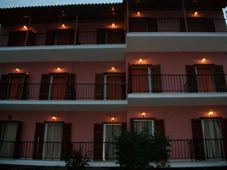 Zájezd Aronis Apartments ** - Korfu / Město Korfu - Záběry místa