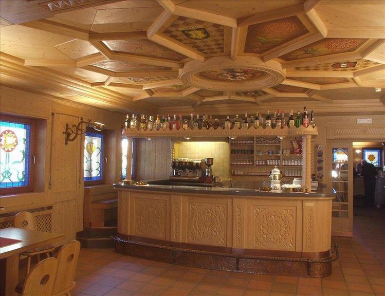 Zájezd Villa Jolanda *** - Jižní Tyrolsko - Dolomity / Ziano di Fiemme - Bar