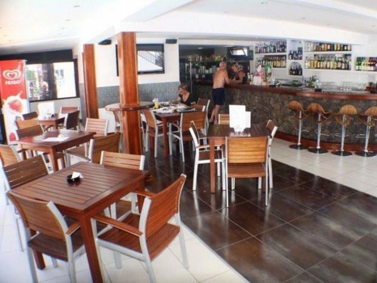Zájezd Club Atlantico ** - Lanzarote / Puerto del Carmen - Bar