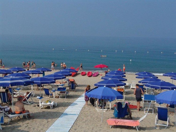 Zájezd Villaggio Elea ohne Trans **** - Kampánie / Marina di Ascea - Pláž