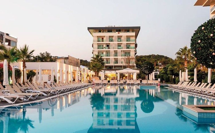 Zájezd White City Resort & Spa ***** - Turecká riviéra - od Side po Alanyi / Avsallar a Incekum - Bazén