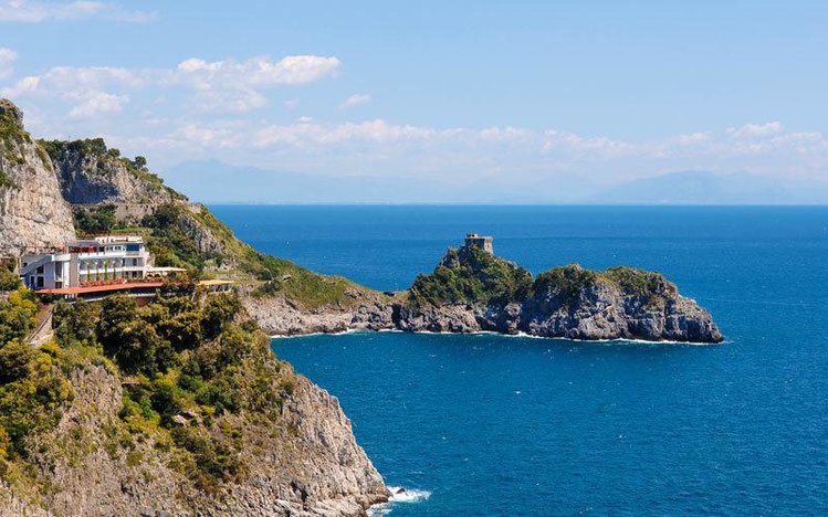 Zájezd La Conca Azzurra **** - pobřeží Amalfi - Neapolský záliv / Conca dei Marini - Záběry místa